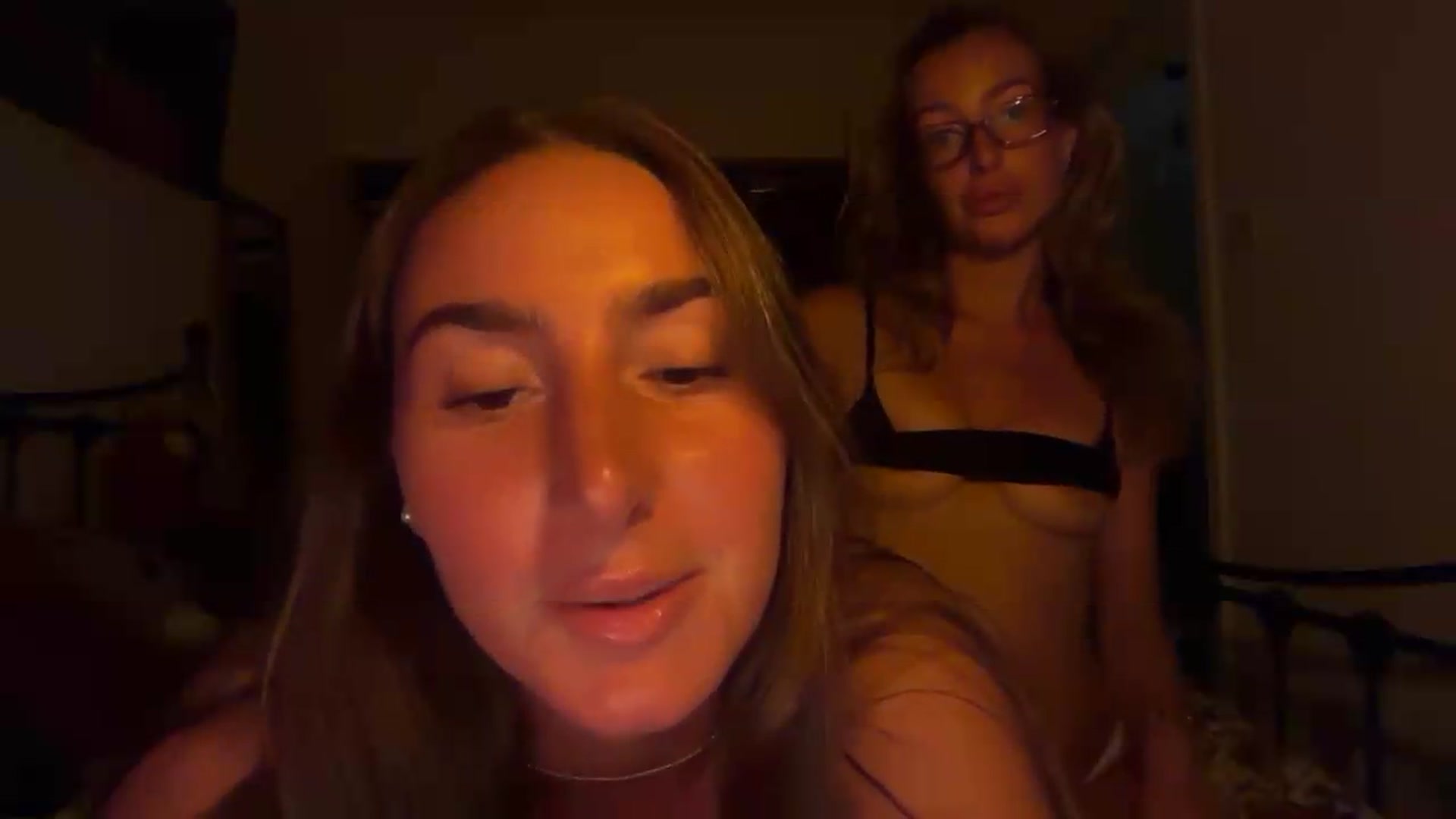 Gallery image thumbnail from CheekyKiki_xox's myfreecams stream on, 08/23/2026, 20:30 image 20 of 20