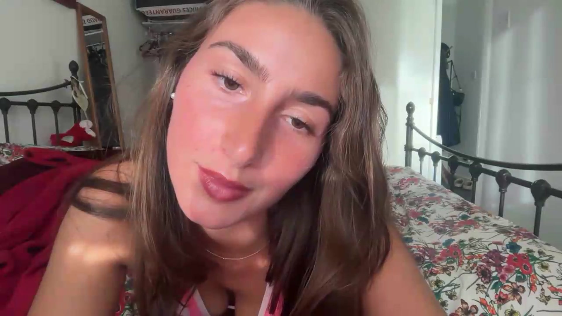 Gallery image thumbnail from CheekyKiki_xox's myfreecams stream on, 08/30/2026, 17:55 image 5 of 20