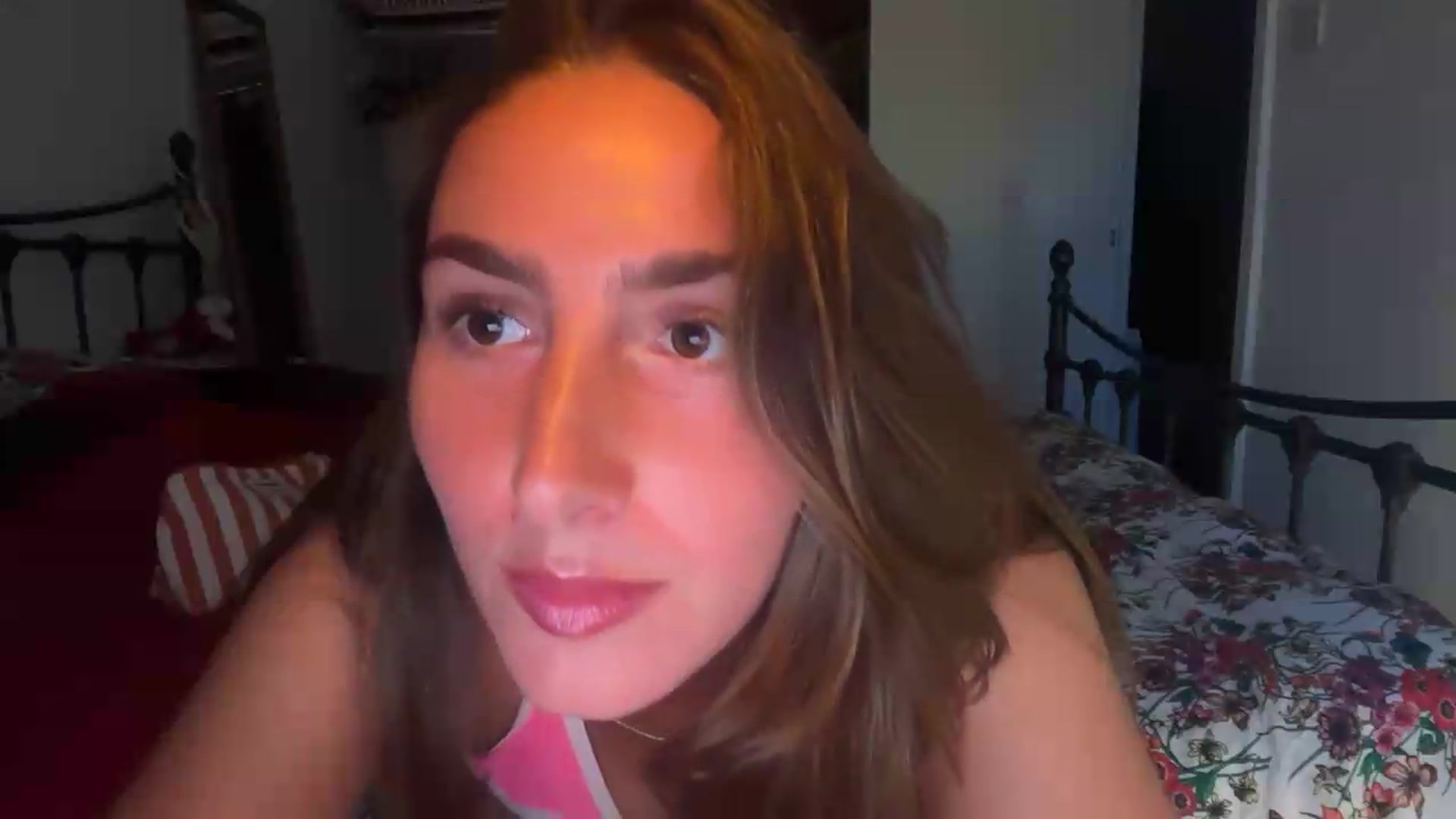 Gallery image thumbnail from CheekyKiki_xox's myfreecams stream on, 08/30/2026, 19:08 image 12 of 20