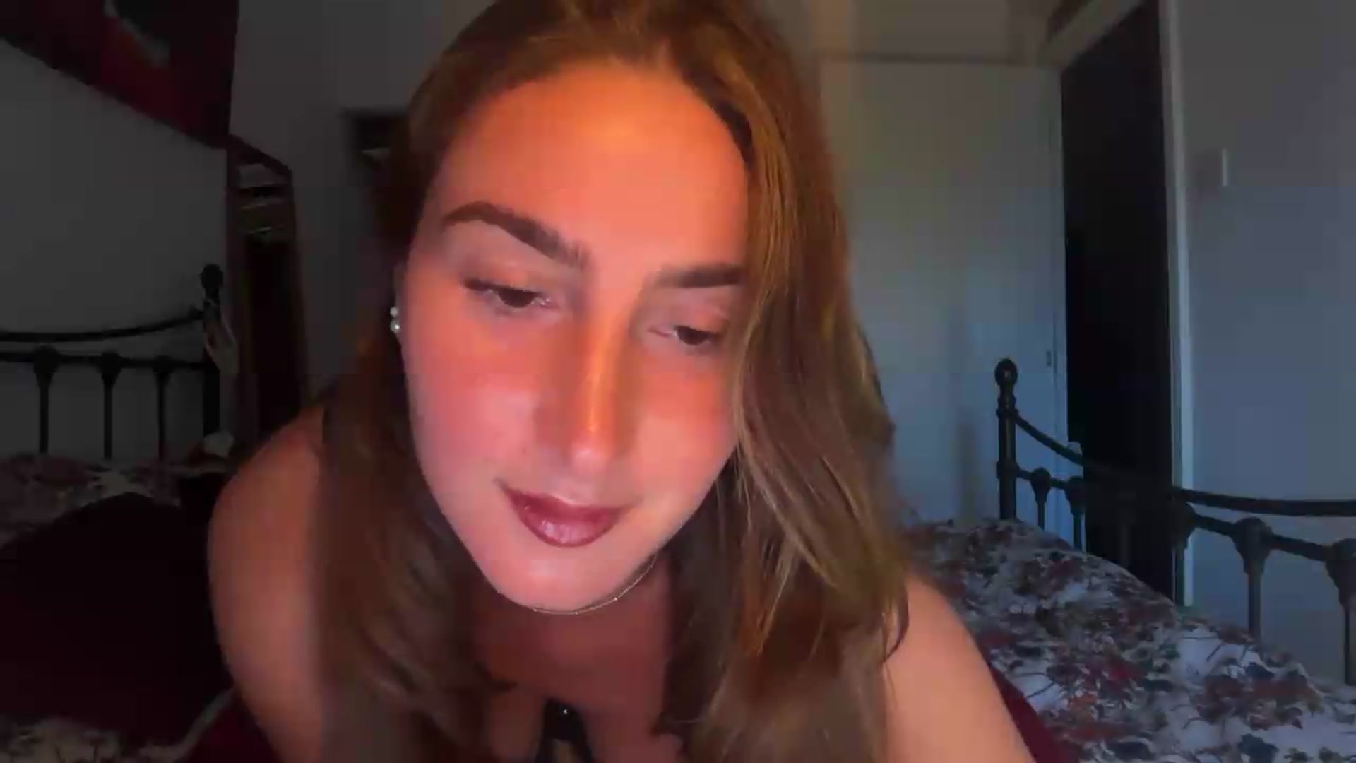 Gallery image thumbnail from CheekyKiki_xox's myfreecams stream on, 08/31/2026, 19:00 image 14 of 20