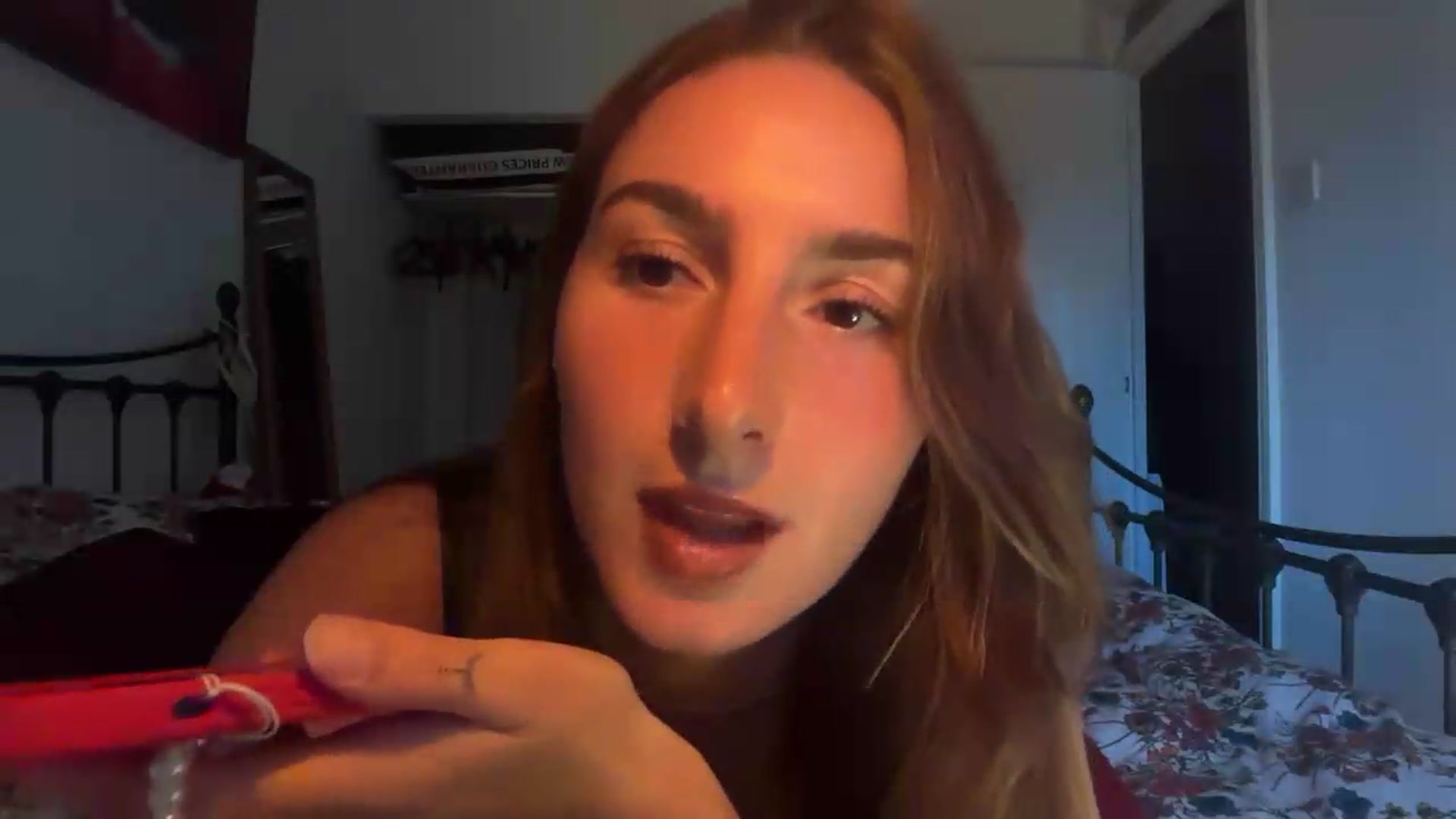Gallery image thumbnail from CheekyKiki_xox's myfreecams stream on, 08/31/2026, 19:00 image 12 of 20