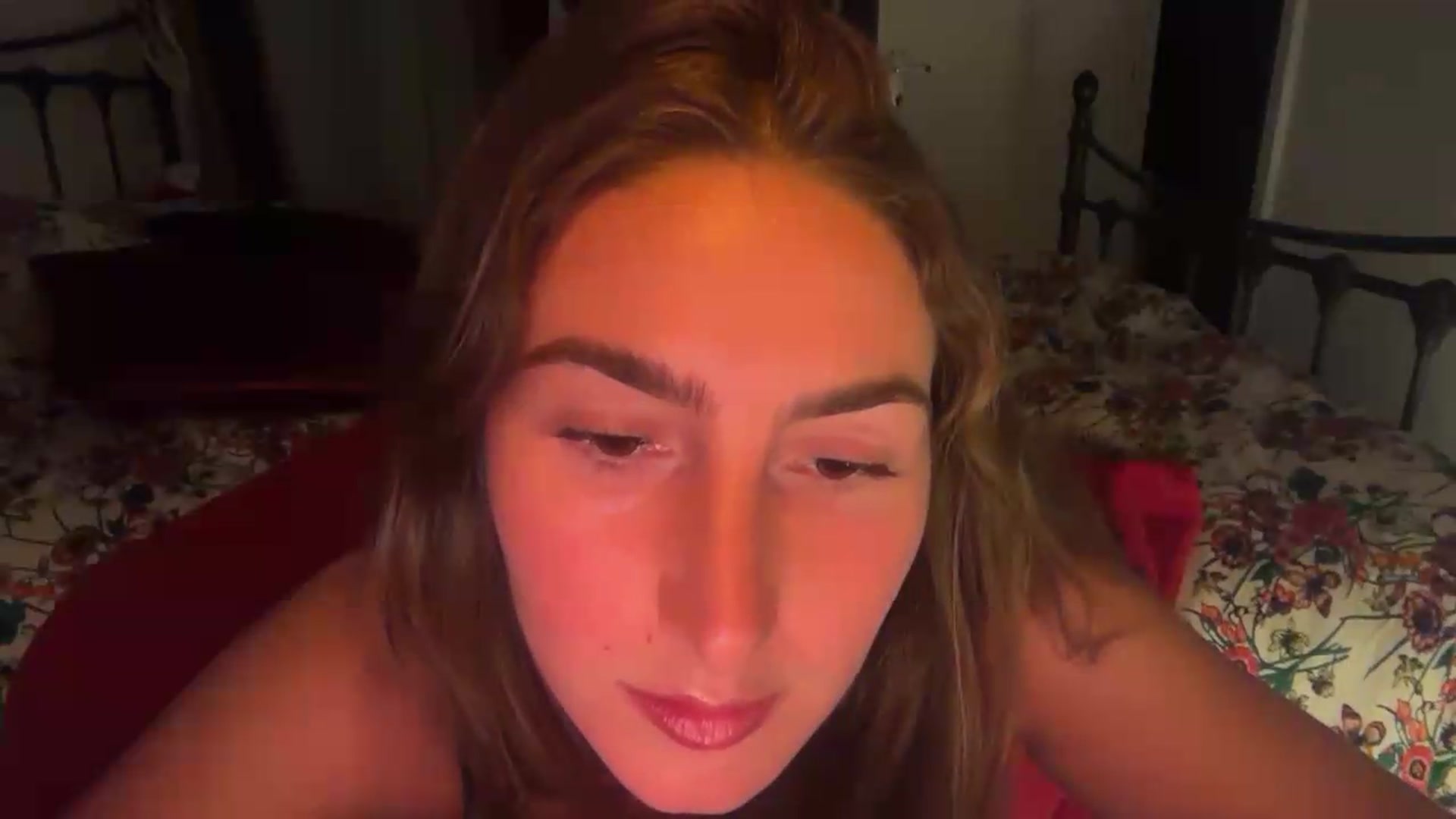 Gallery image thumbnail from CheekyKiki_xox's myfreecams stream on, 08/31/2026, 19:43 image 20 of 20