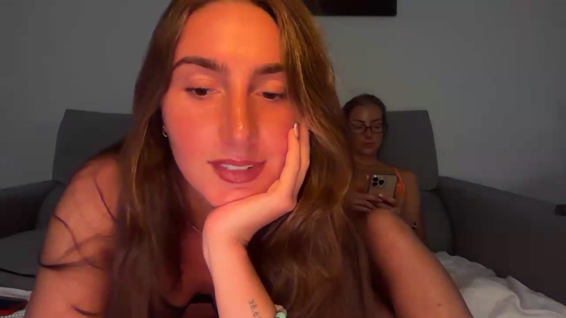 Gallery image thumbnail from CheekyKiki_xox's myfreecams stream on, 09/07/2026, 20:38 image 19 of 20