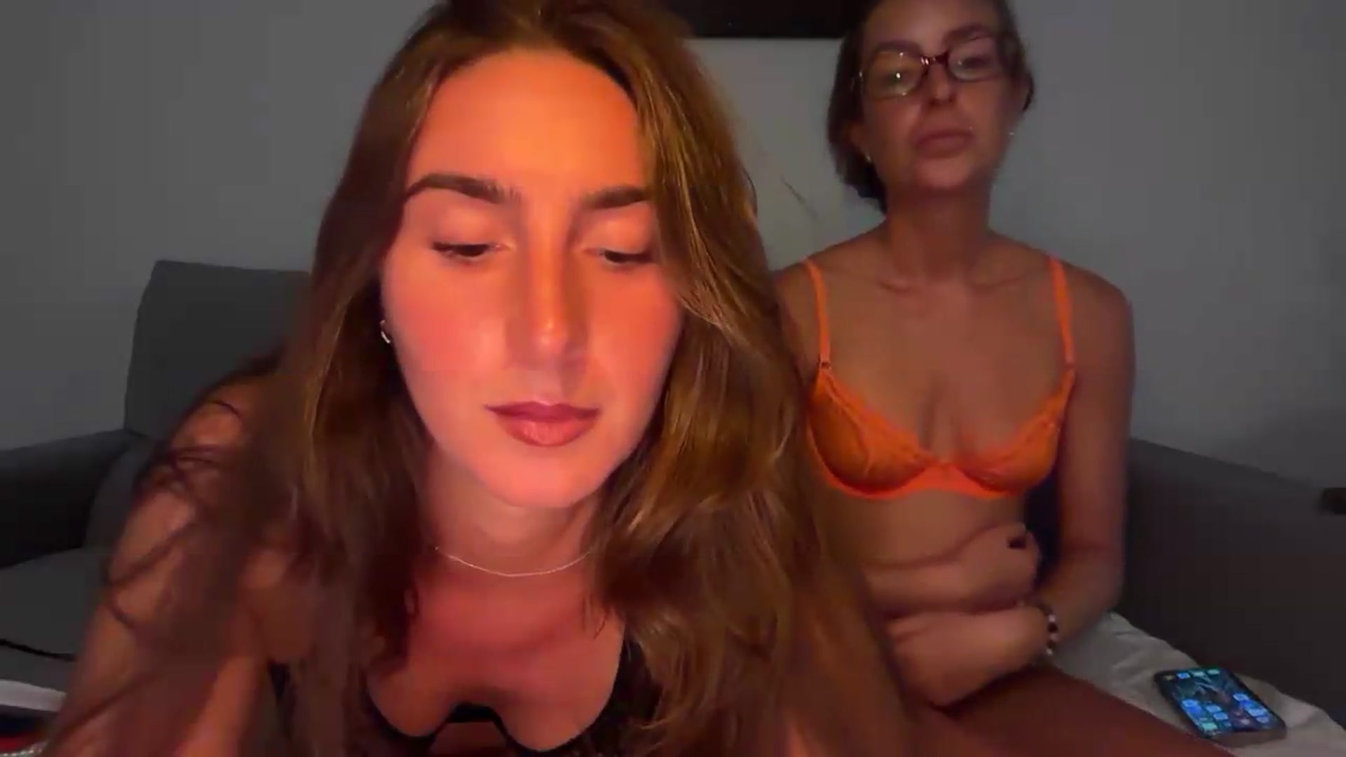 Gallery image thumbnail from CheekyKiki_xox's myfreecams stream on, 09/07/2026, 20:38 image 18 of 20