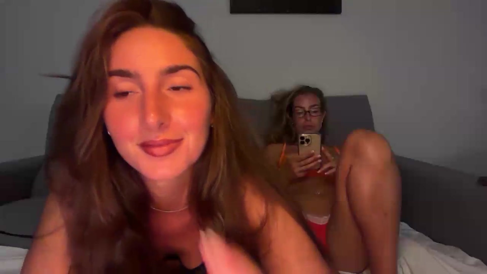 Gallery image thumbnail from CheekyKiki_xox's myfreecams stream on, 09/07/2026, 20:38 image 13 of 20