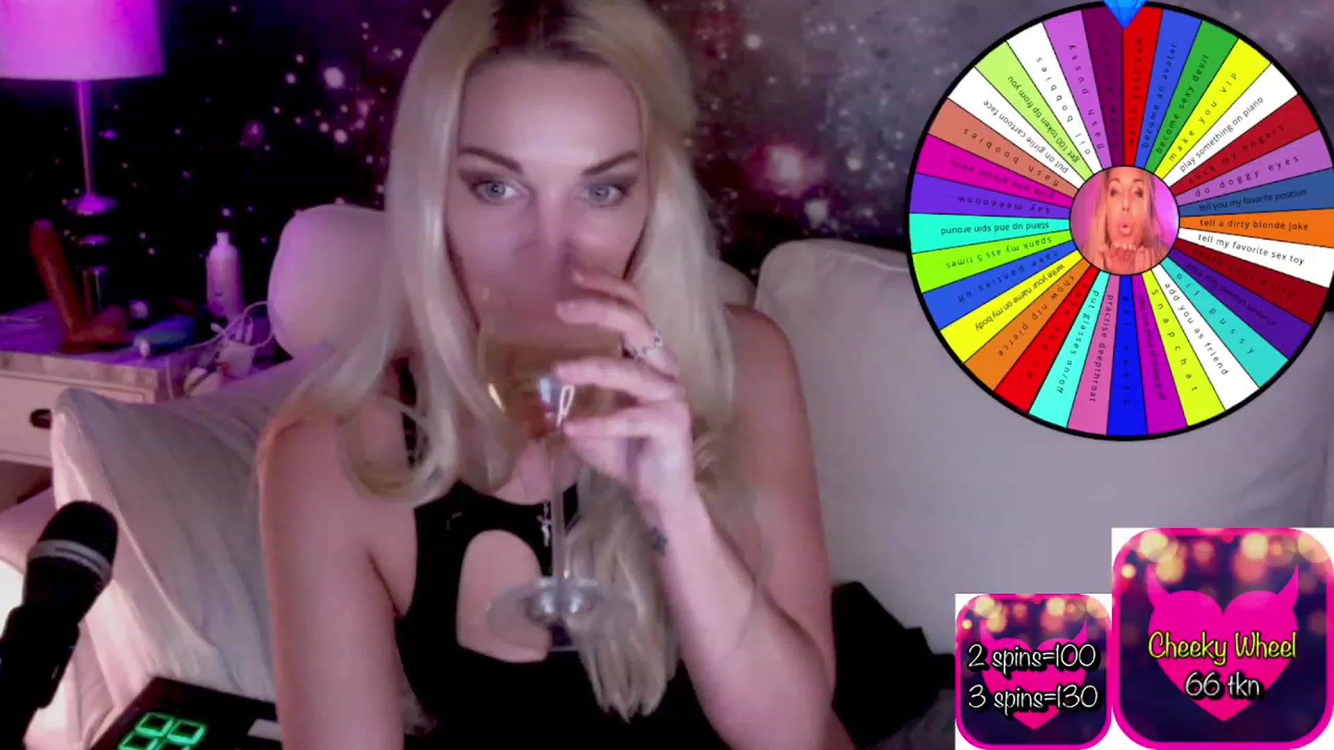 Gallery image thumbnail from CheekySwede's myfreecams stream on, 11/19/2022, 14:16 image 2 of 20
