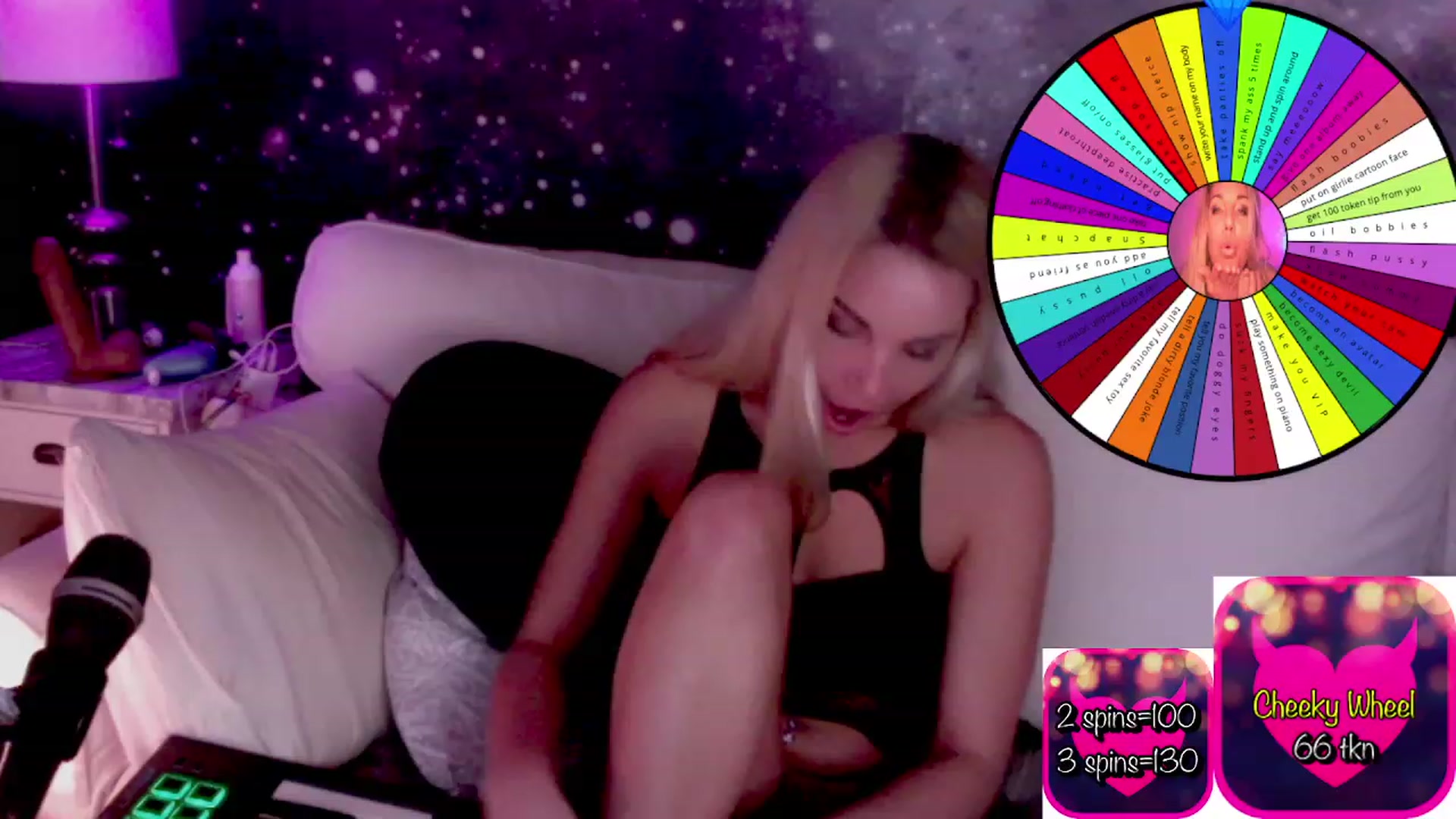 Gallery image thumbnail from CheekySwede's myfreecams stream on, 11/19/2022, 14:16 image 8 of 20