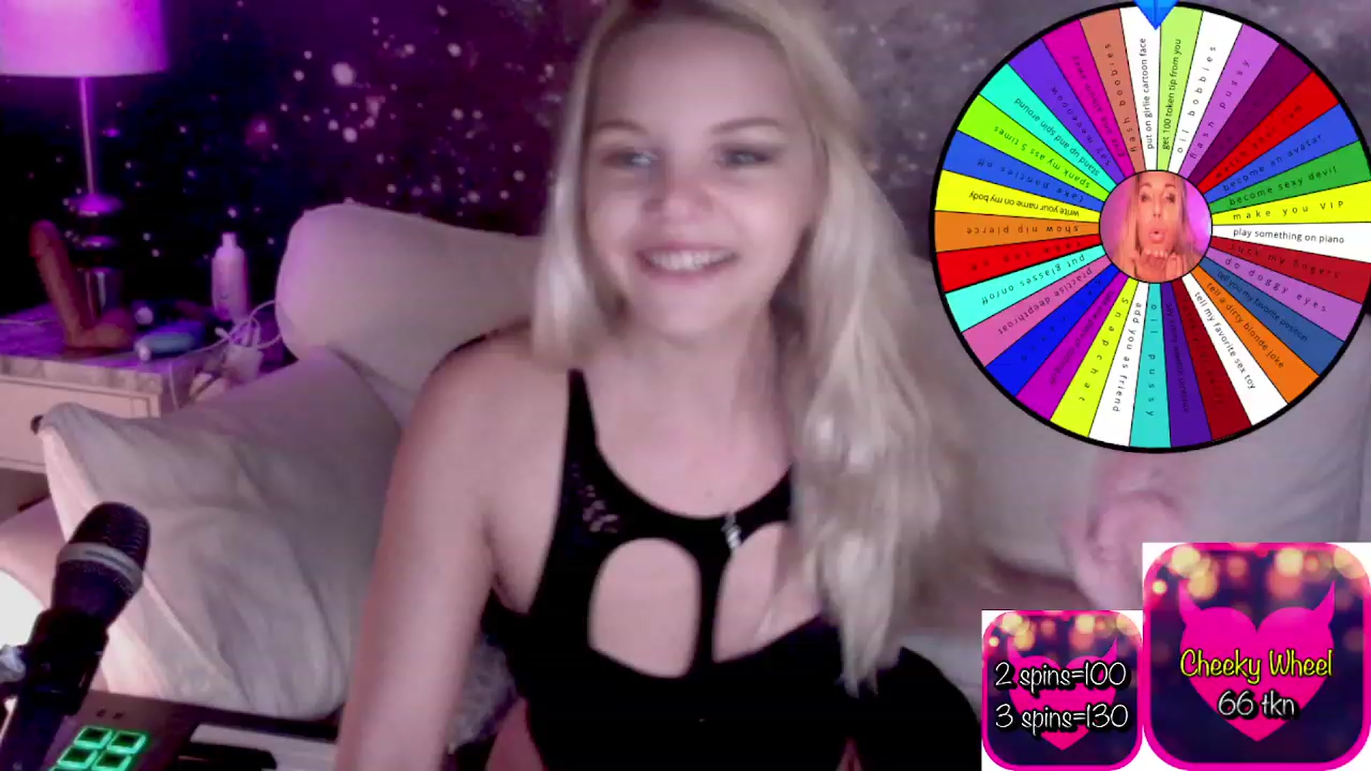 Gallery image thumbnail from CheekySwede's myfreecams stream on, 11/19/2022, 14:16 image 18 of 20