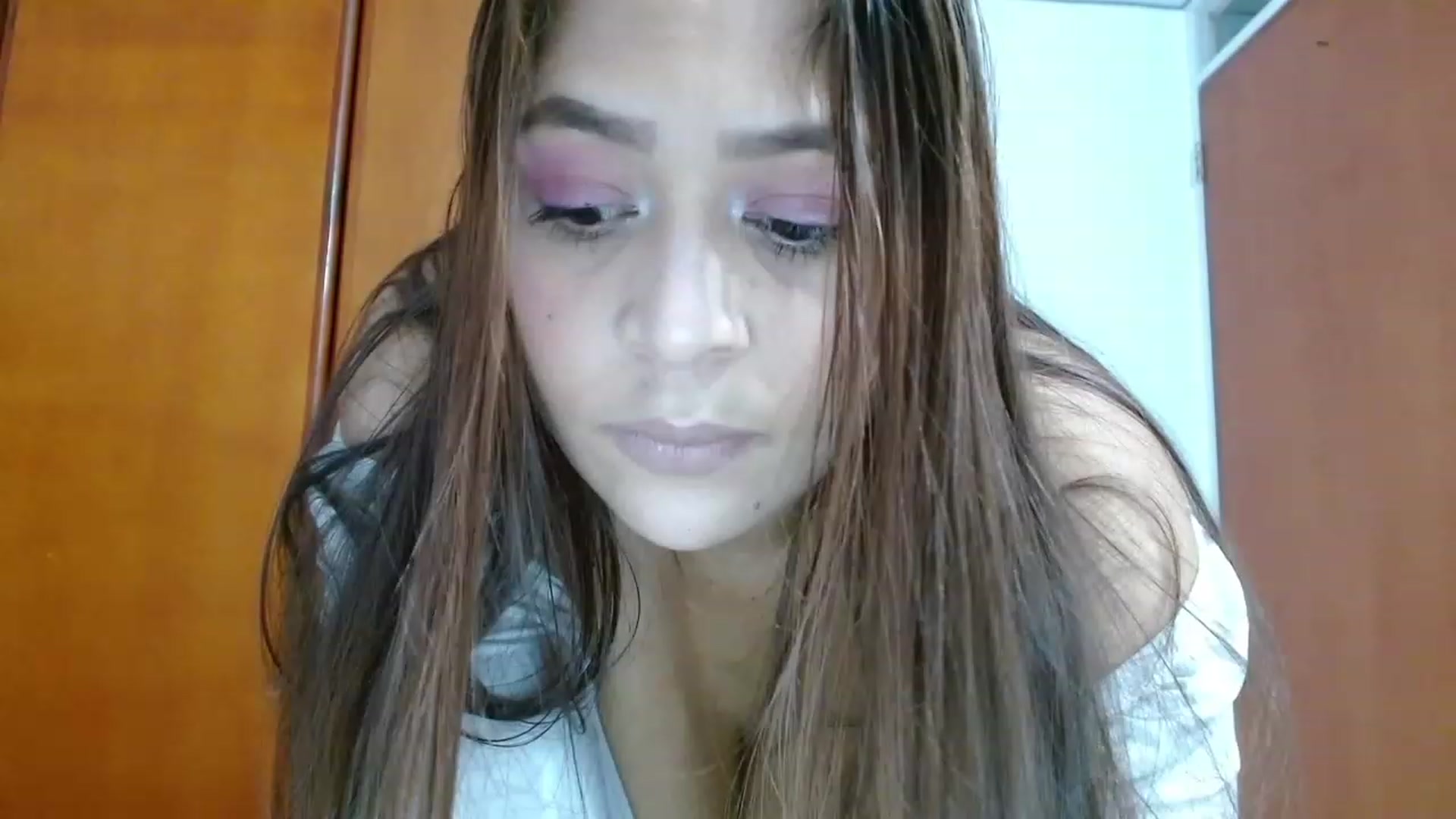 Gallery image thumbnail from Chellsea_'s myfreecams stream on, 11/21/2023, 07:09 image 10 of 20