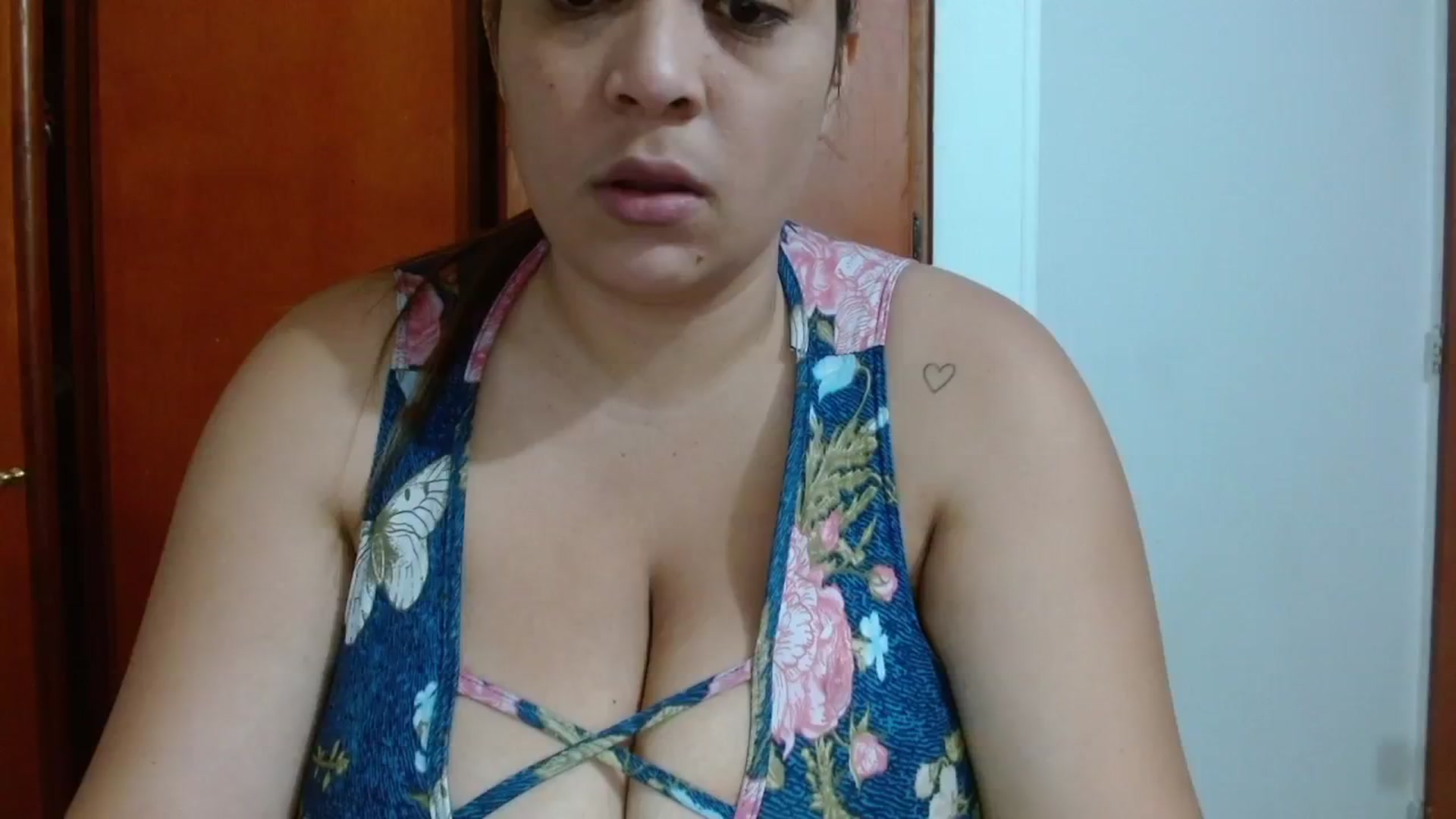 Gallery image thumbnail from Chellsea_'s myfreecams stream on, 08/19/2024, 03:36 image 6 of 20