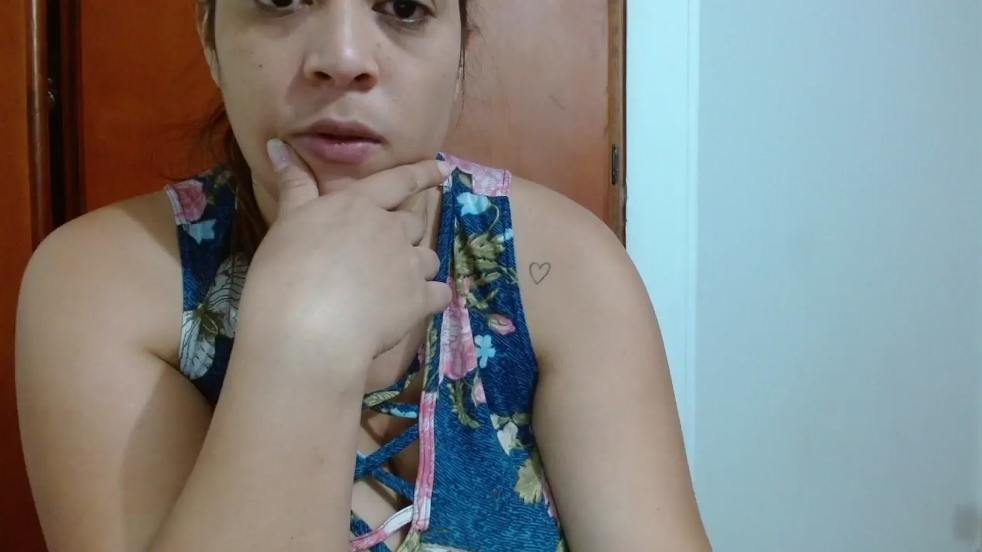 Gallery image thumbnail from Chellsea_'s myfreecams stream on, 08/19/2024, 03:58 image 8 of 20