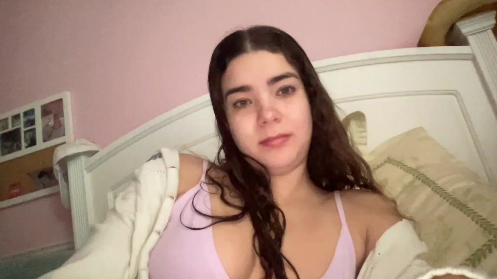 Gallery image thumbnail from Chelseara3's myfreecams stream on, 05/06/2023, 18:58 image 6 of 20