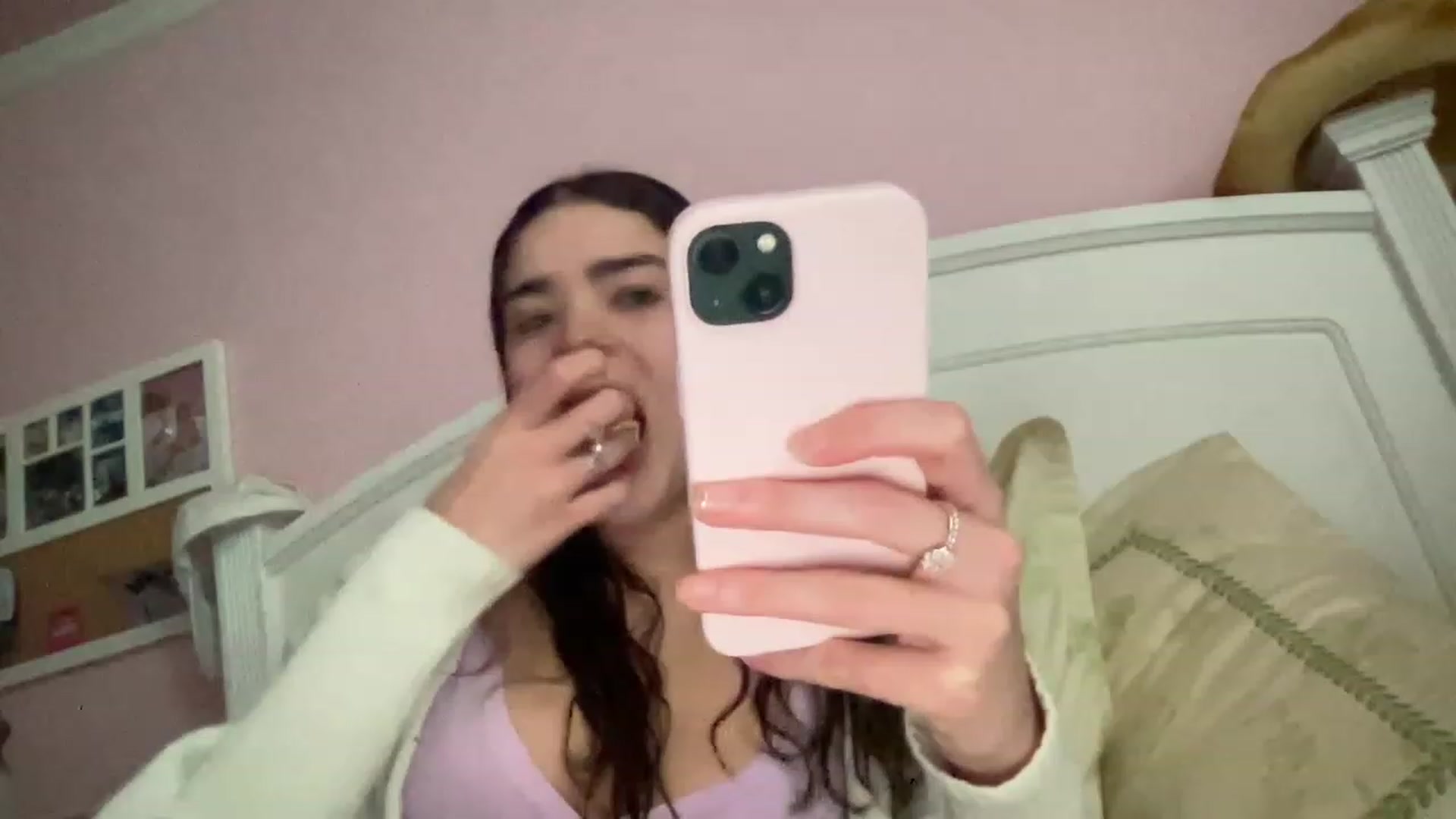 Gallery image thumbnail from Chelseara3's myfreecams stream on, 05/06/2023, 18:58 image 2 of 20