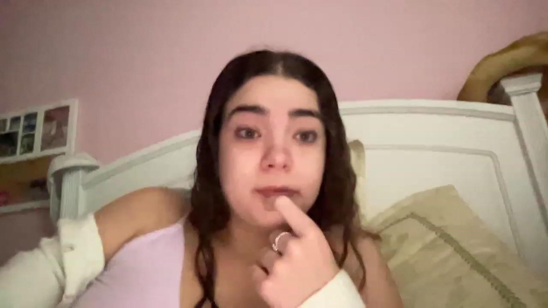 Gallery image thumbnail from Chelseara3's myfreecams stream on, 05/06/2023, 18:58 image 15 of 20