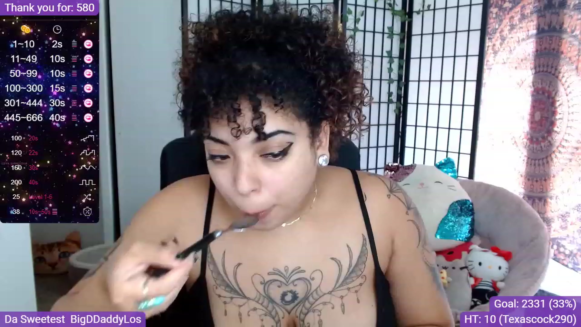 Gallery image thumbnail from CherriBombzz's myfreecams stream on, 01/16/2023, 17:50 image 9 of 20