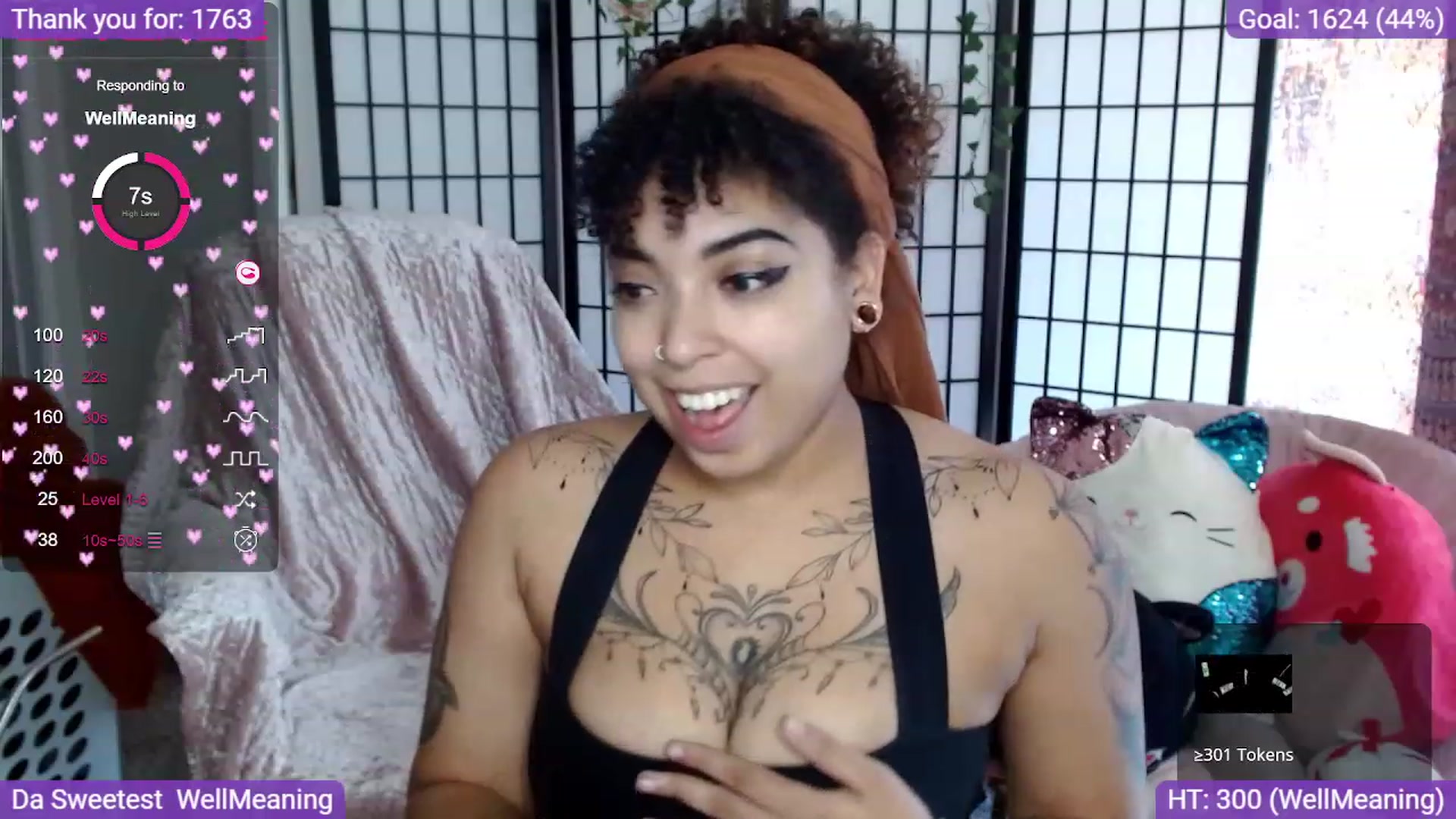 Gallery image thumbnail from CherriBombzz's myfreecams stream on, 02/17/2023, 19:42 image 12 of 20