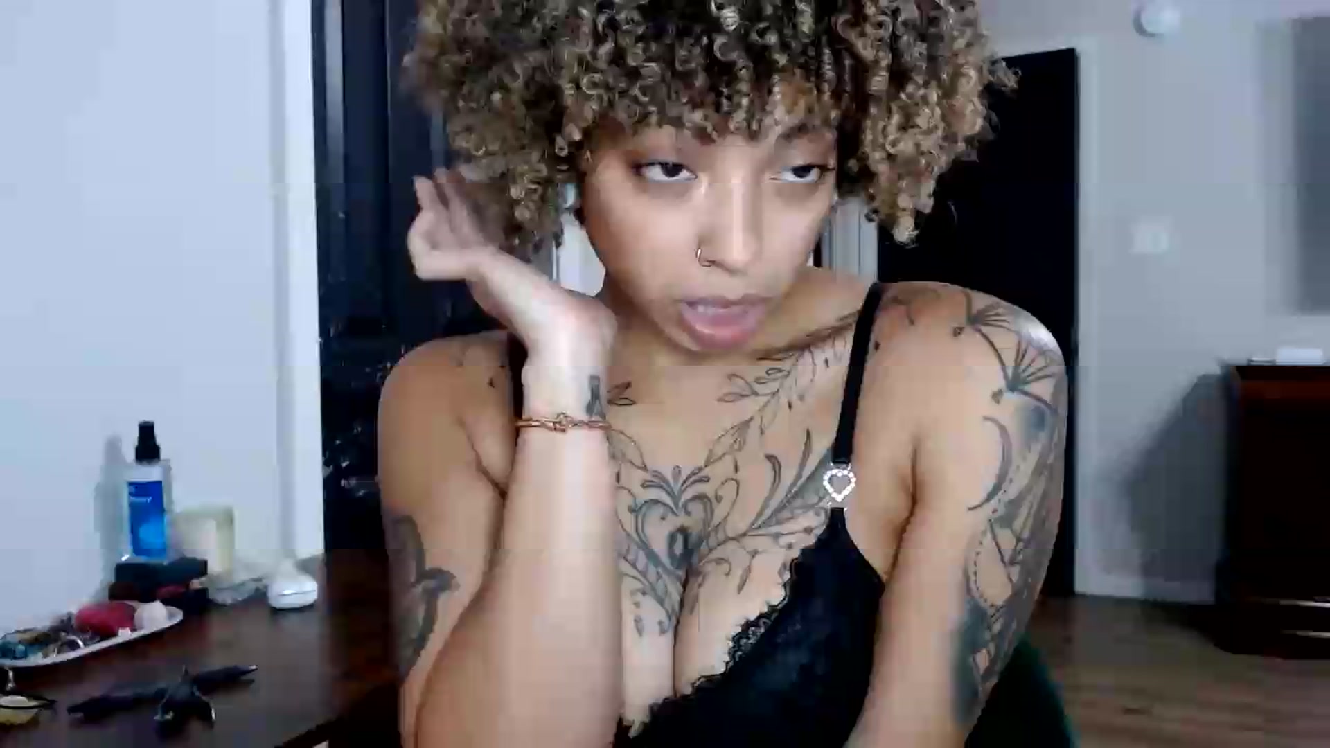 Gallery image thumbnail from CherriBombzz's myfreecams stream on, 08/13/2026, 17:29 image 1 of 20