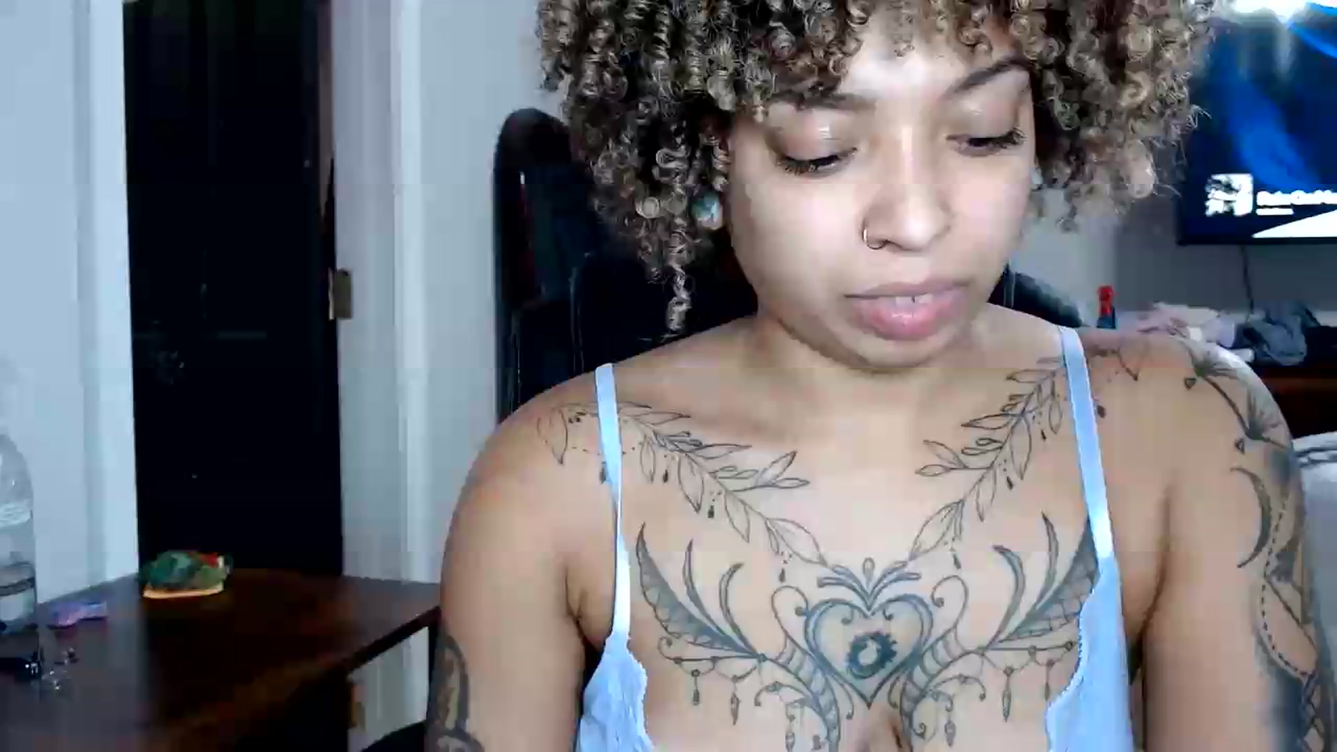 Gallery image thumbnail from CherriBombzz's myfreecams stream on, 08/18/2026, 19:56 image 2 of 20