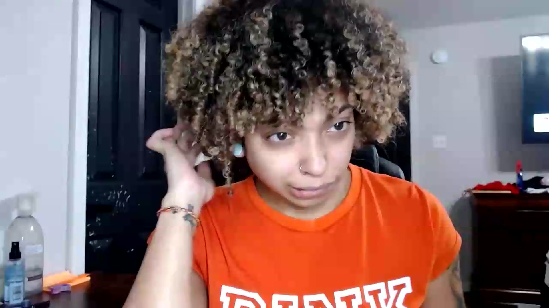 Gallery image thumbnail from CherriBombzz's myfreecams stream on, 08/19/2026, 13:25 image 19 of 20