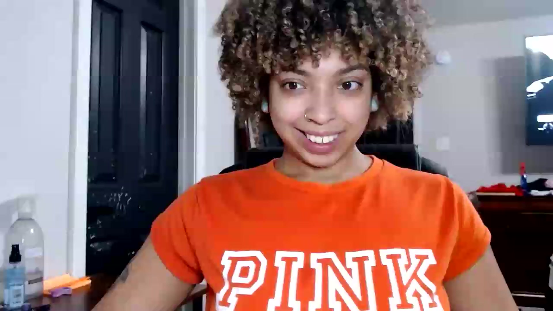 Gallery image thumbnail from CherriBombzz's myfreecams stream on, 08/19/2026, 13:25 image 12 of 20