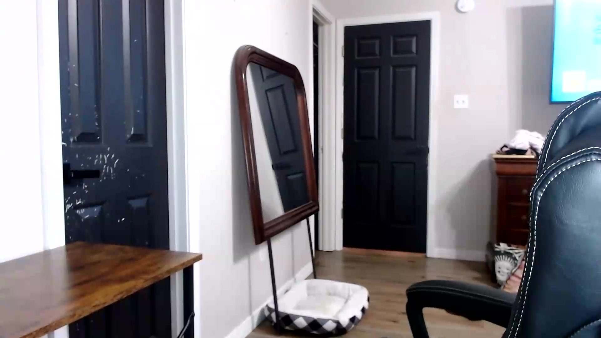 Gallery image thumbnail from CherriBombzz's myfreecams stream on, 08/24/2026, 16:09 image 13 of 20