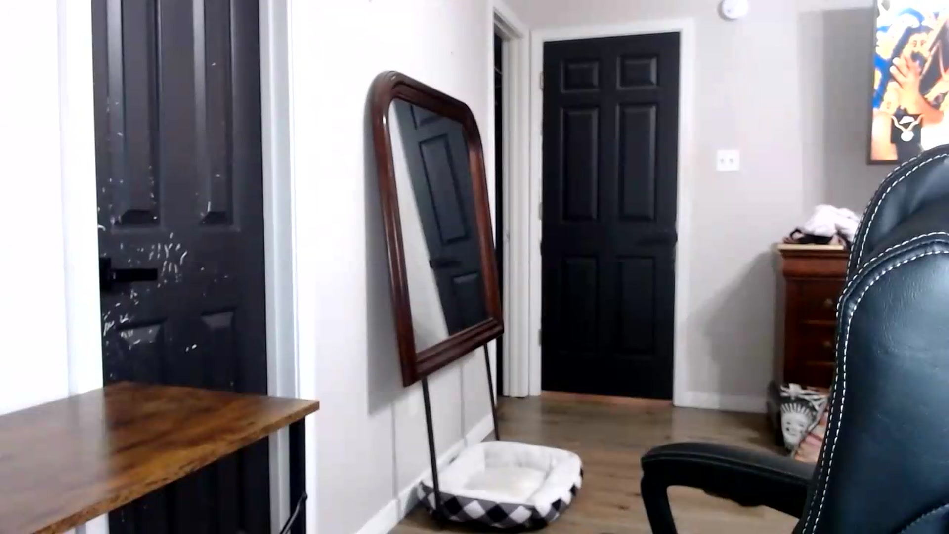 Gallery image thumbnail from CherriBombzz's myfreecams stream on, 08/24/2026, 16:09 image 12 of 20