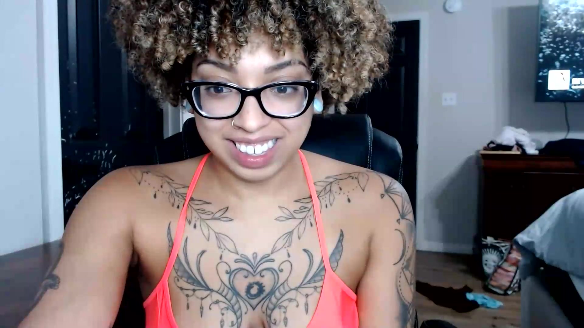 Gallery image thumbnail from CherriBombzz's myfreecams stream on, 08/24/2026, 16:09 image 19 of 20