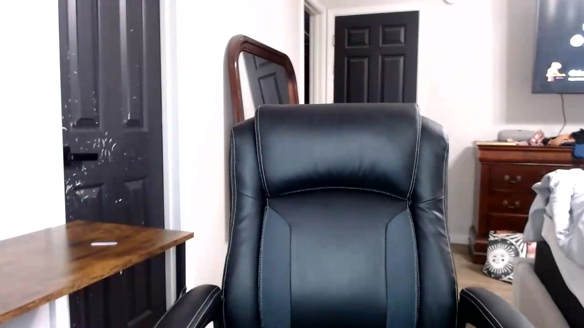 Gallery image thumbnail from CherriBombzz's myfreecams stream on, 08/25/2026, 15:50 image 18 of 20