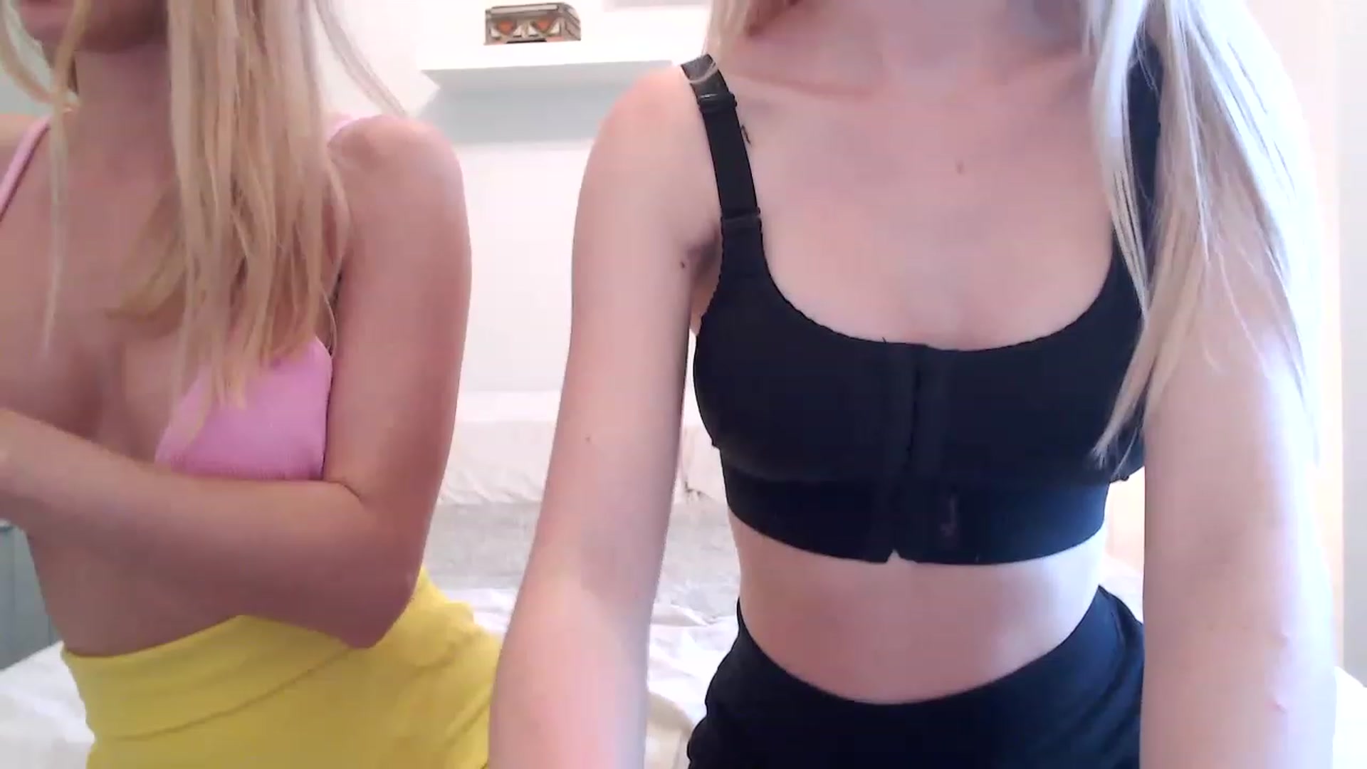 Gallery image thumbnail from Cherries_BOOM's myfreecams stream on, 05/18/2023, 14:33 image 9 of 20