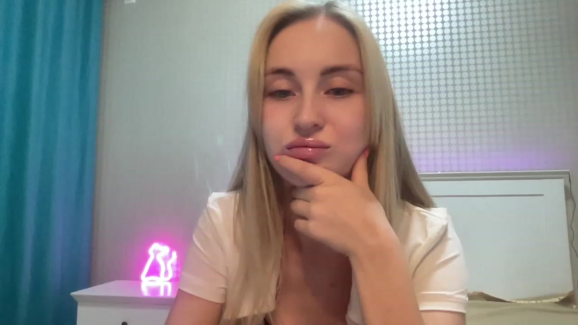 Gallery image thumbnail from Cherries_BOOM's myfreecams stream on, 06/09/2023, 19:38 image 16 of 20