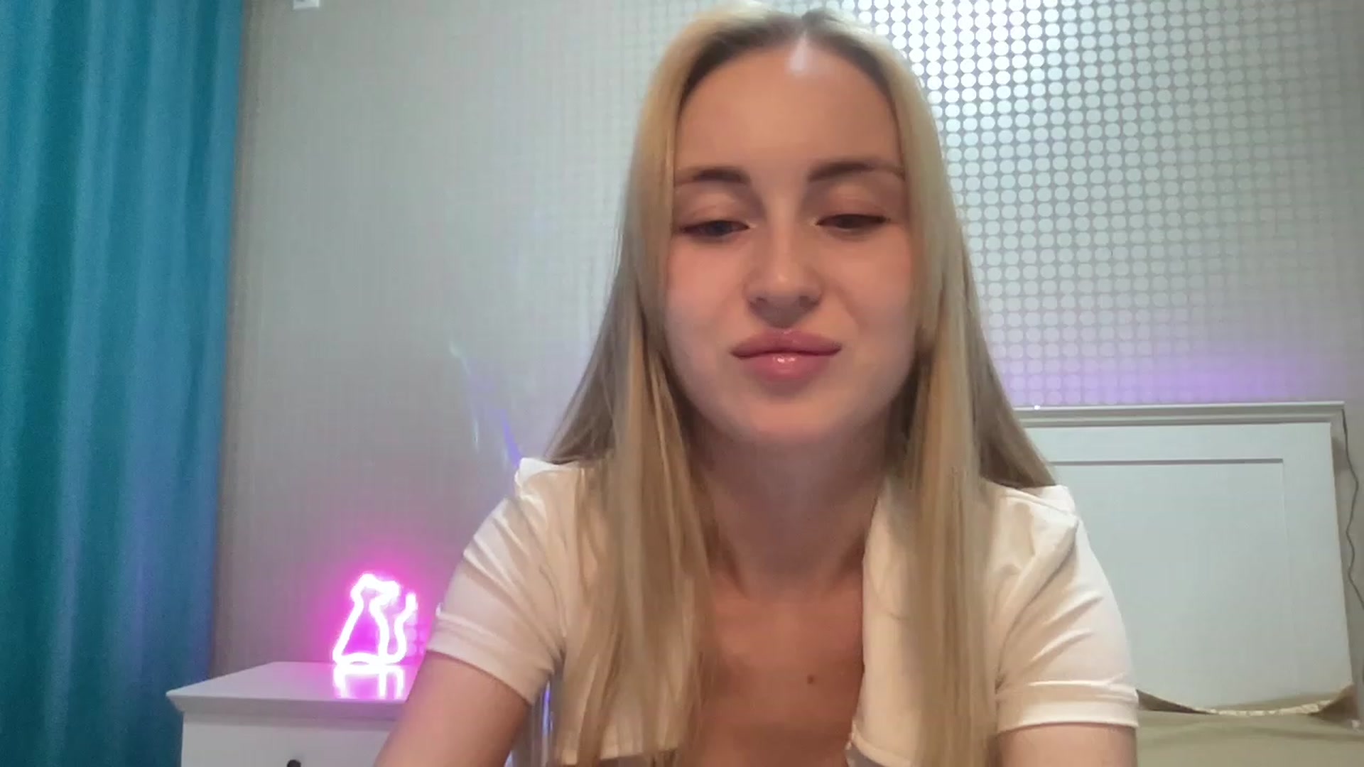 Gallery image thumbnail from Cherries_BOOM's myfreecams stream on, 06/09/2023, 19:38 image 17 of 20