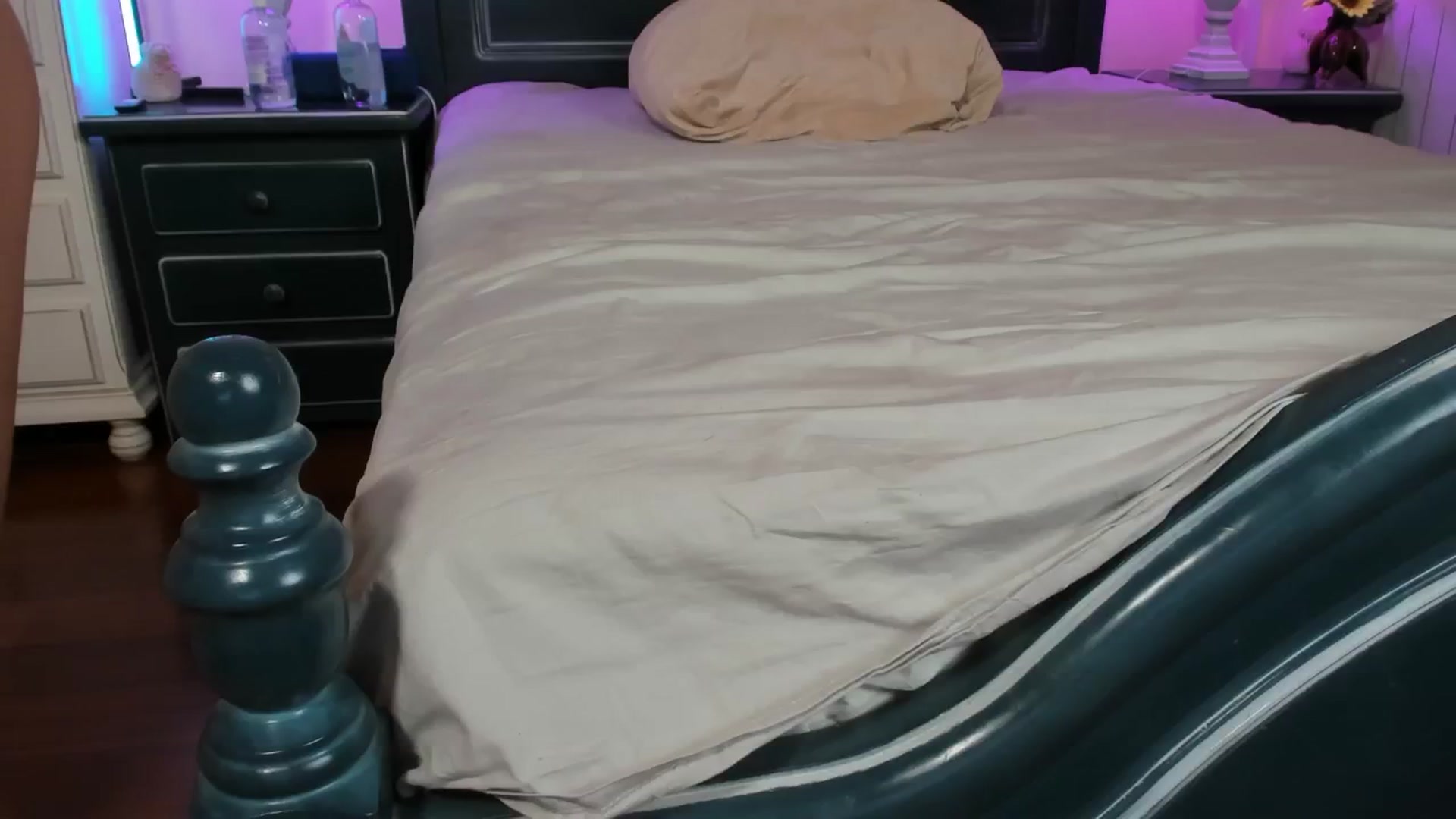 Gallery image thumbnail from CherryBaabe's myfreecams stream on, 05/09/2025, 24:01 image 8 of 20