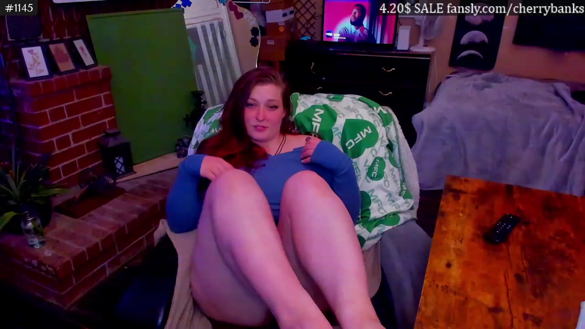 Gallery image thumbnail from CherryBanks's myfreecams stream on, 11/21/2022, 04:35 image 4 of 20