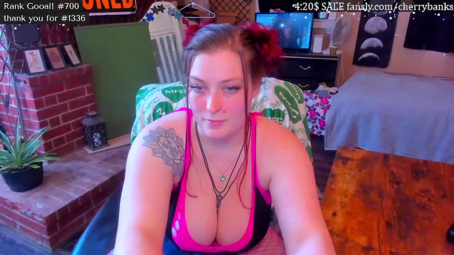 Gallery image thumbnail from CherryBanks's myfreecams stream on, 11/28/2022, 18:23 image 8 of 20