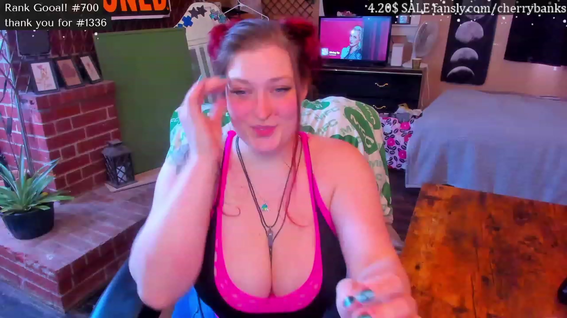 Gallery image thumbnail from CherryBanks's myfreecams stream on, 11/28/2022, 18:23 image 18 of 20