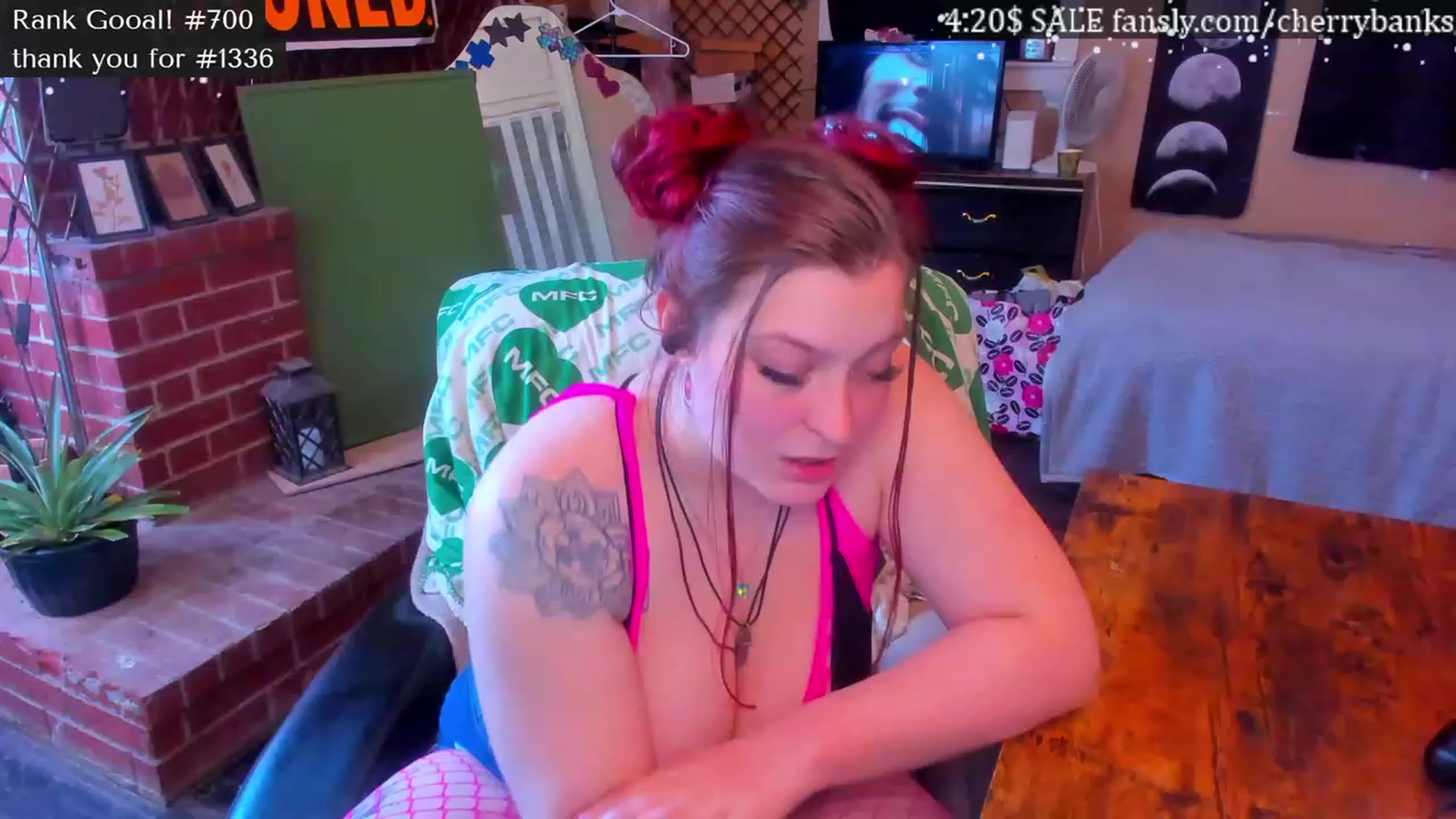 Gallery image thumbnail from CherryBanks's myfreecams stream on, 11/28/2022, 18:23 image 2 of 20
