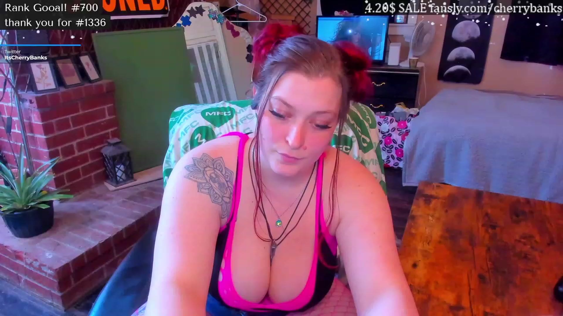 Gallery image thumbnail from CherryBanks's myfreecams stream on, 11/28/2022, 18:23 image 7 of 20