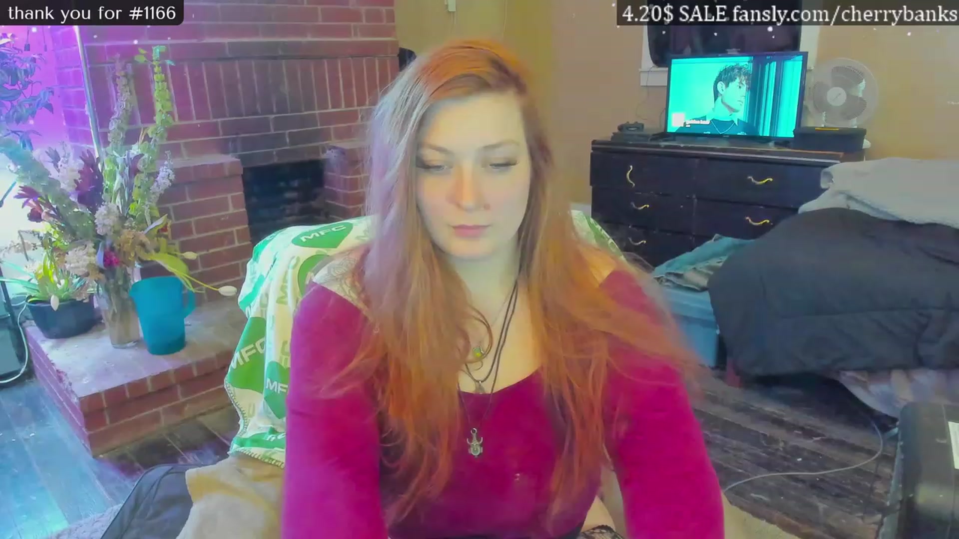 Gallery image thumbnail from CherryBanks's myfreecams stream on, 12/24/2022, 19:32 image 20 of 20
