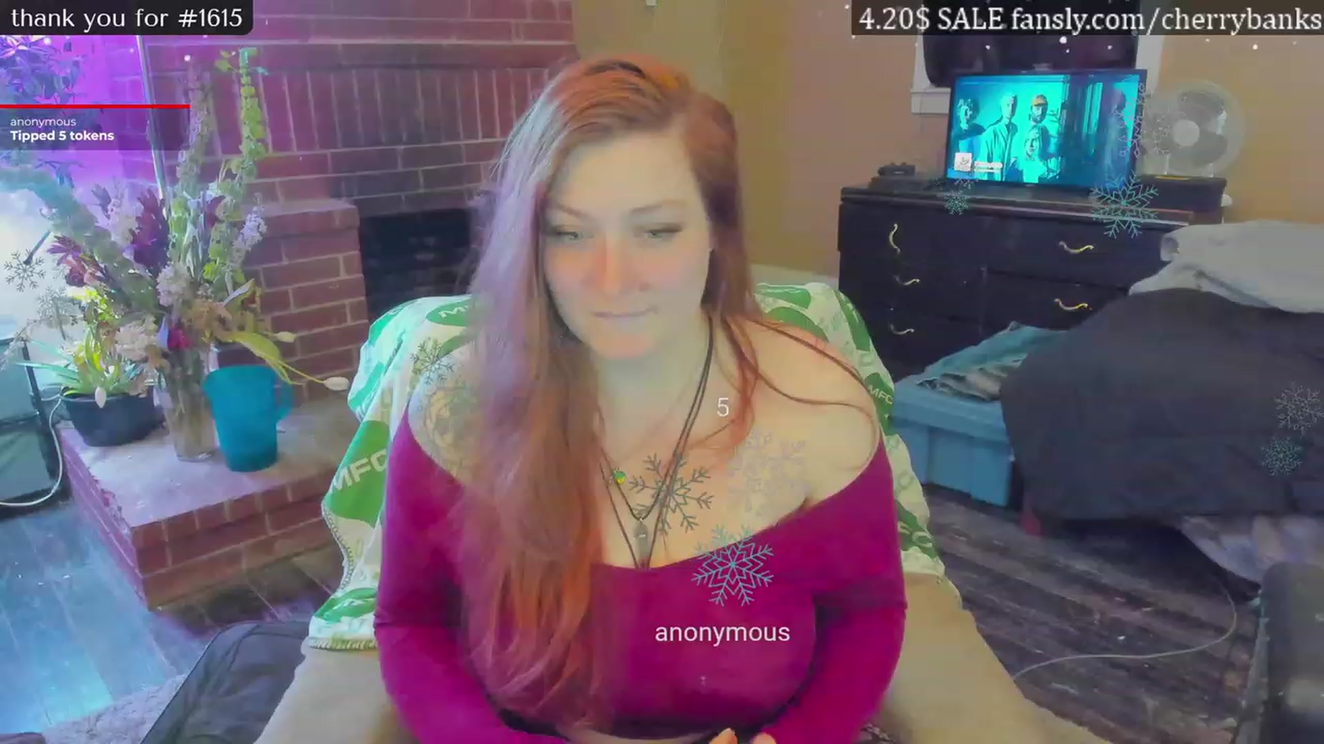 Gallery image thumbnail from CherryBanks's myfreecams stream on, 12/24/2022, 19:32 image 2 of 20