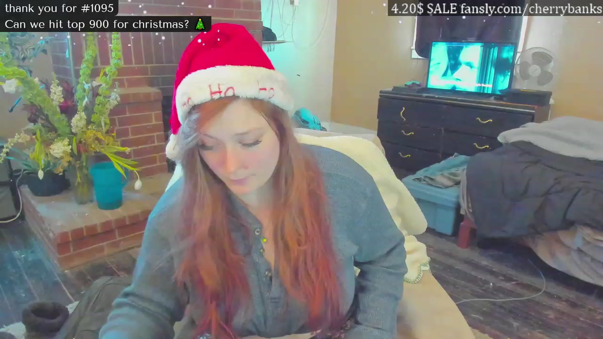 Gallery image thumbnail from CherryBanks's myfreecams stream on, 12/25/2022, 19:57 image 11 of 20