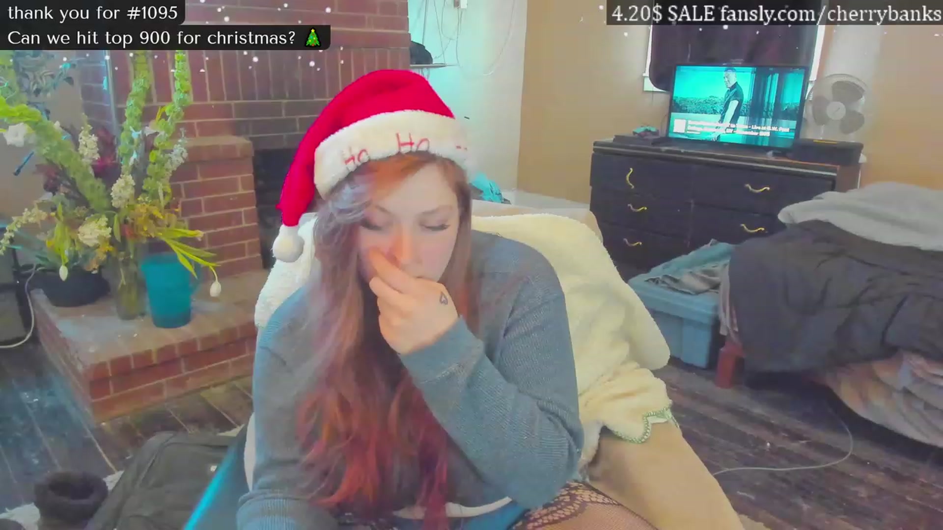 Gallery image thumbnail from CherryBanks's myfreecams stream on, 12/25/2022, 19:57 image 17 of 20
