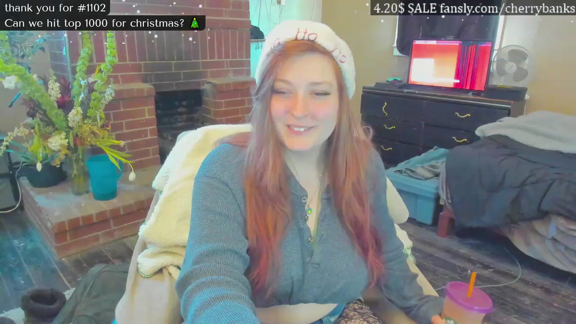 Gallery image thumbnail from CherryBanks's myfreecams stream on, 12/25/2022, 19:57 image 5 of 20