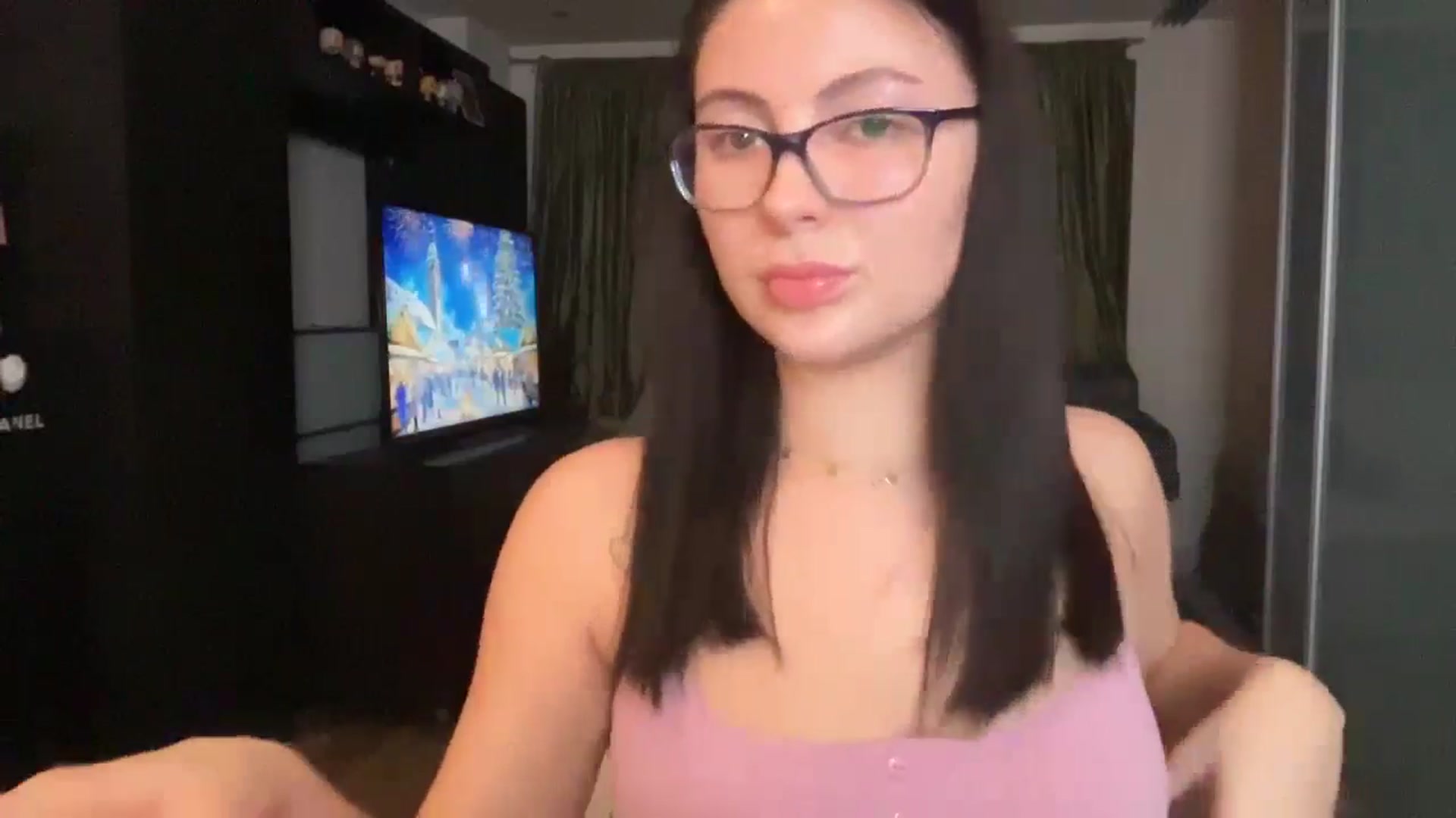 Gallery image thumbnail from CherryCake's myfreecams stream on, 12/24/2024, 01:37 image 6 of 20