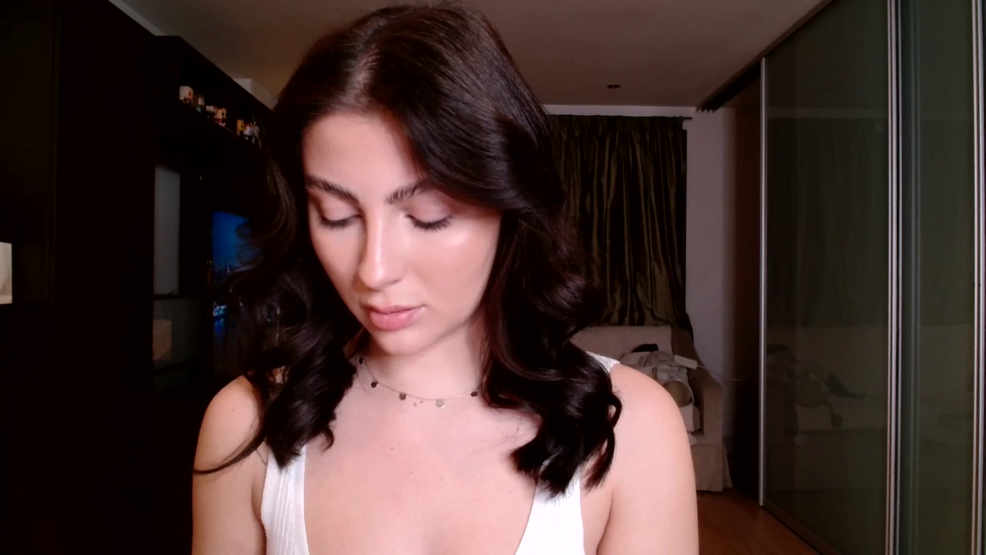 Gallery image thumbnail from CherryCake's myfreecams stream on, 12/30/2024, 18:41 image 11 of 20