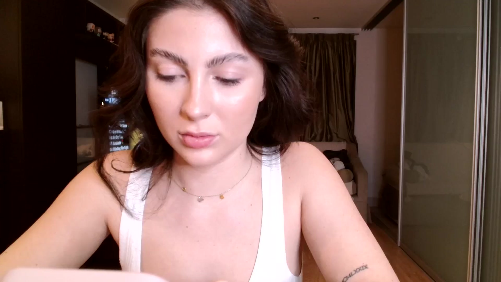 Gallery image thumbnail from CherryCake's myfreecams stream on, 12/30/2024, 21:59 image 10 of 20