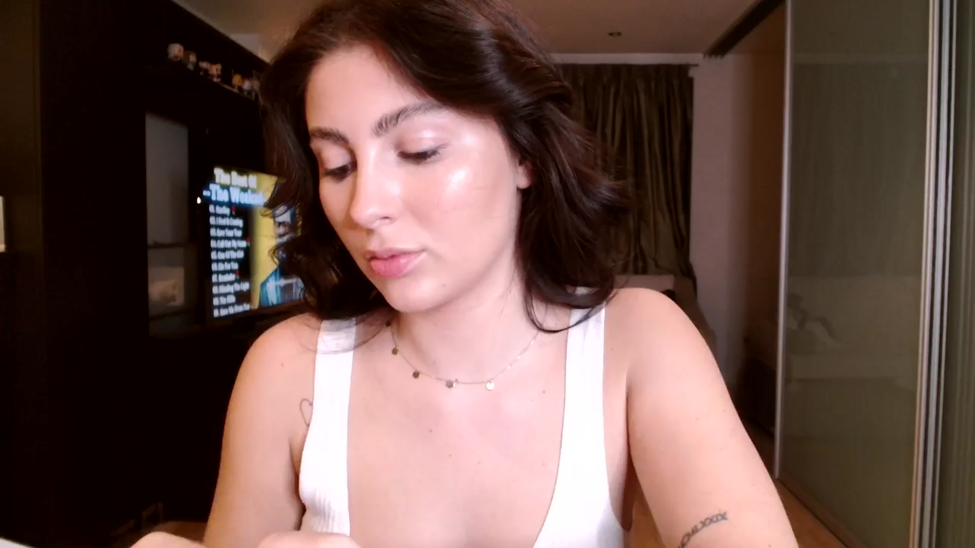 Gallery image thumbnail from CherryCake's myfreecams stream on, 12/30/2024, 21:59 image 5 of 20