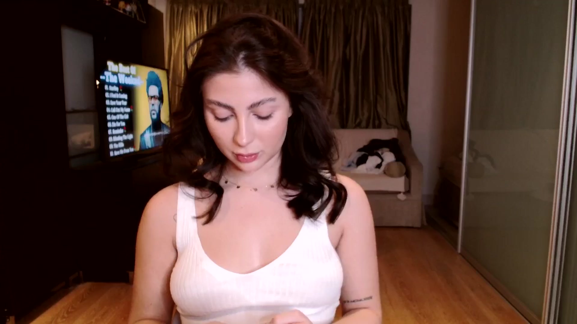 Gallery image thumbnail from CherryCake's myfreecams stream on, 12/30/2024, 22:19 image 2 of 20