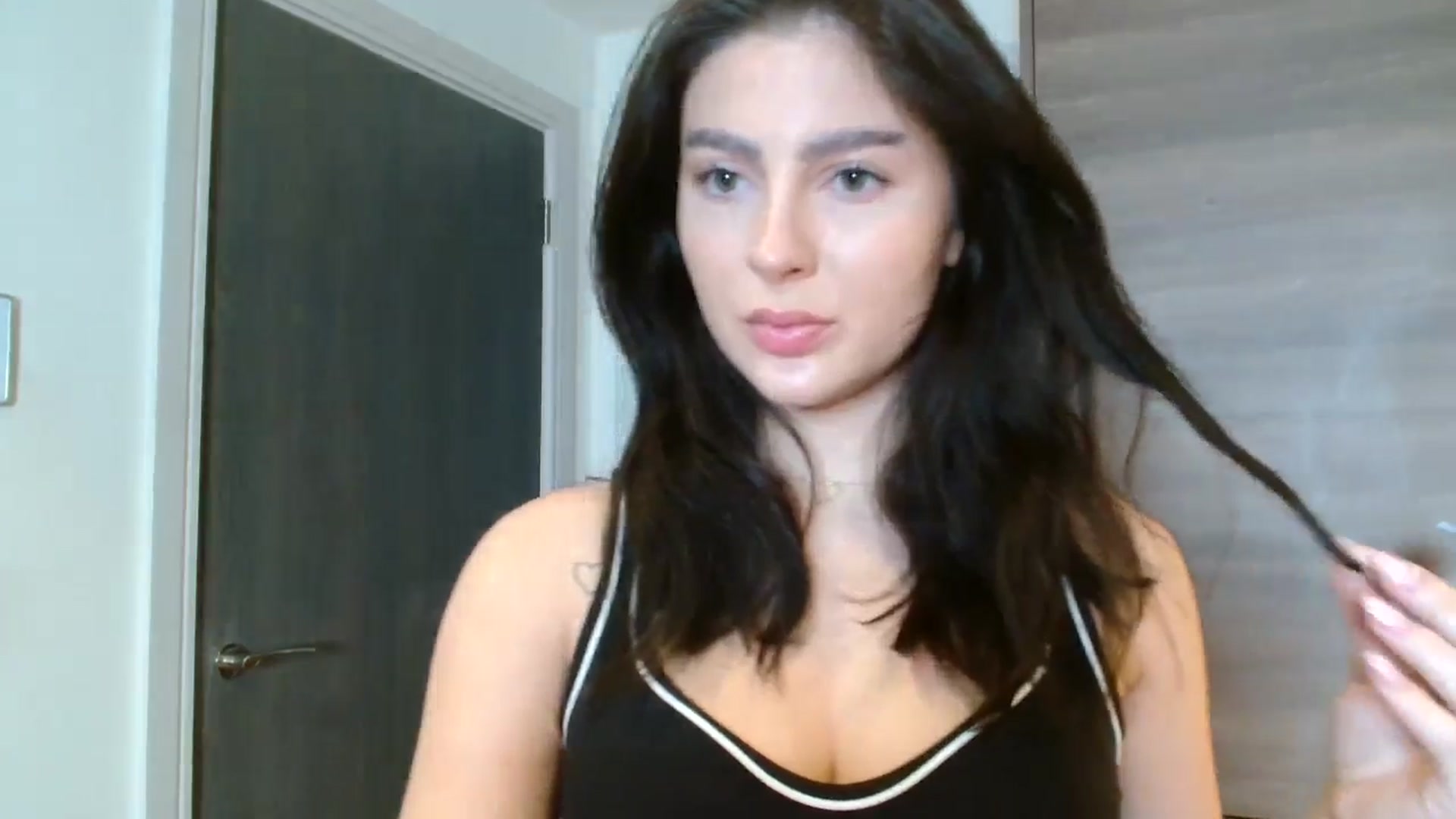 Gallery image thumbnail from CherryCake's myfreecams stream on, 01/04/2025, 16:13 image 10 of 20