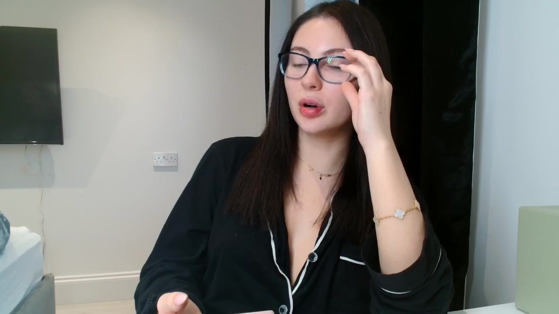 Gallery image thumbnail from CherryCake's myfreecams stream on, 01/07/2025, 15:32 image 19 of 20