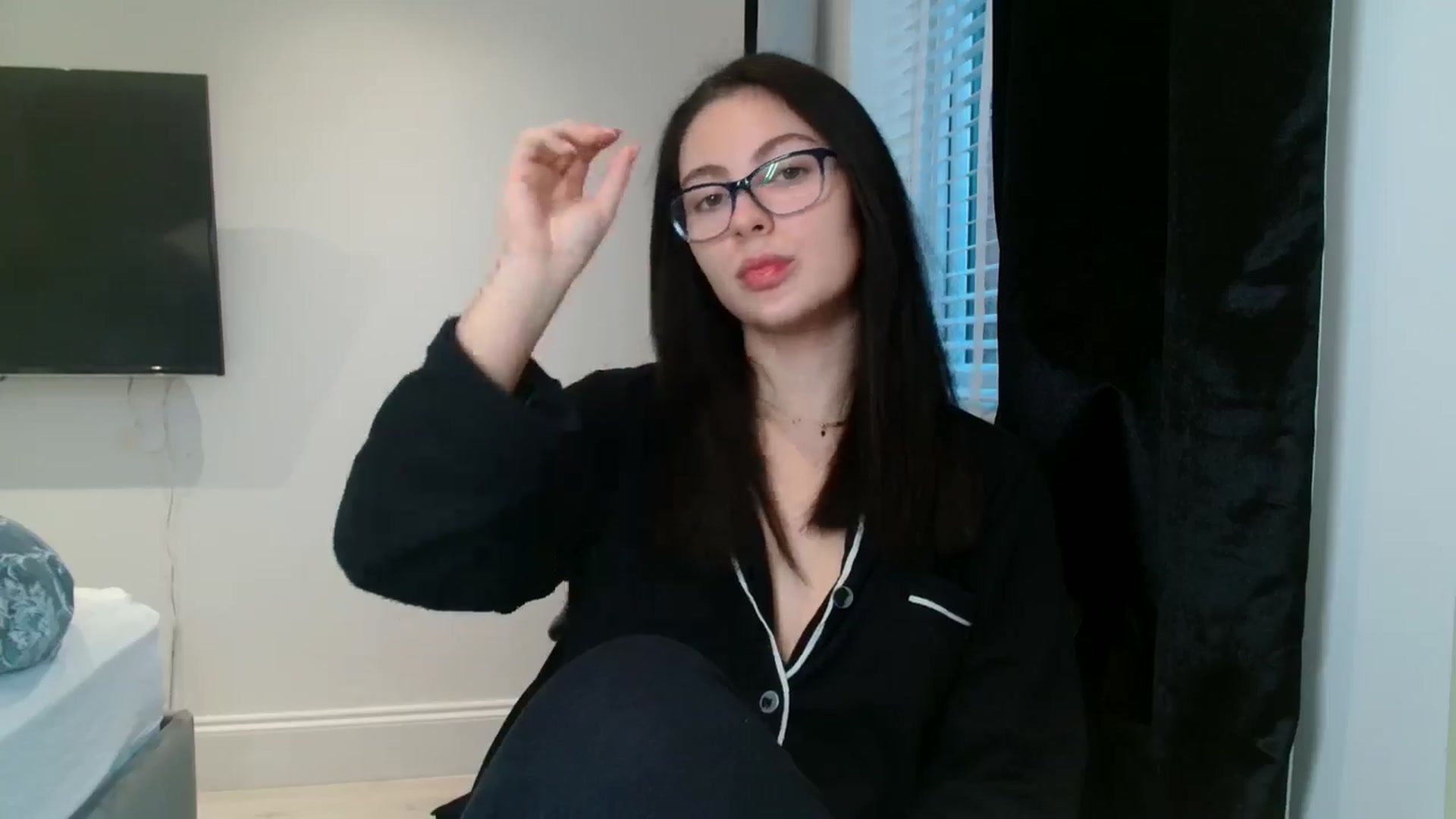 Gallery image thumbnail from CherryCake's myfreecams stream on, 01/07/2025, 15:49 image 13 of 20